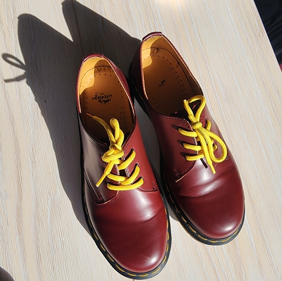 Dr Martens 1461 SMOOTH LEATHER OXFORD SHOES US9 Cherry Red. Unisex. - Picture 14 of 16